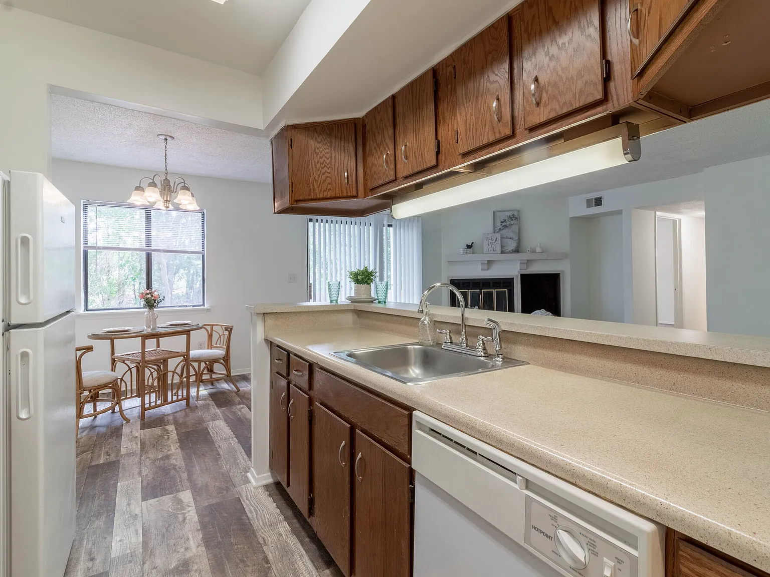 Tanglewood Apartments — Photo 2