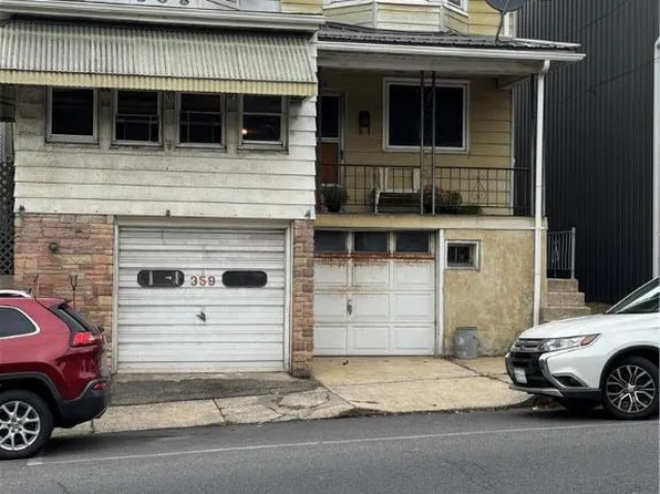 359 W Patterson St, Lansford, PA 18232