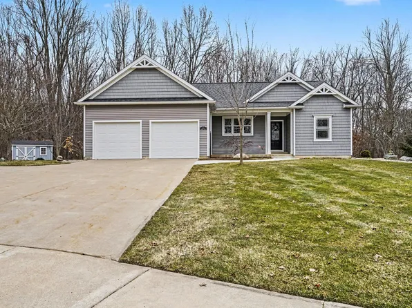 1164 Hawkins Ct, Kalamazoo, MI 49009