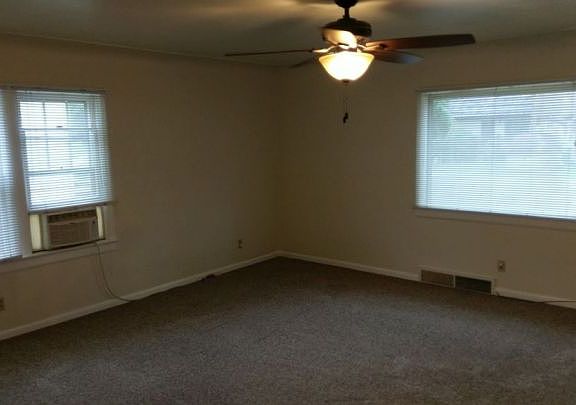 4th image of 732 Avenue F