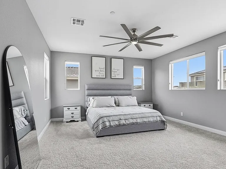 2562 Millburn Ave — Photo 18