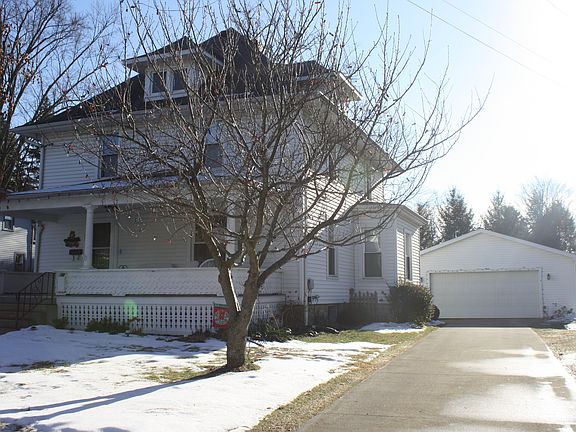 2nd image of 322 E Jefferson St