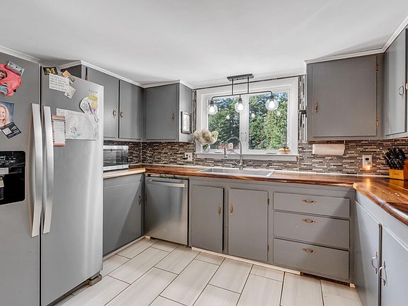 4th image of 683 Waterford Road