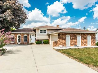 410 Morse Dr, Northlake, IL