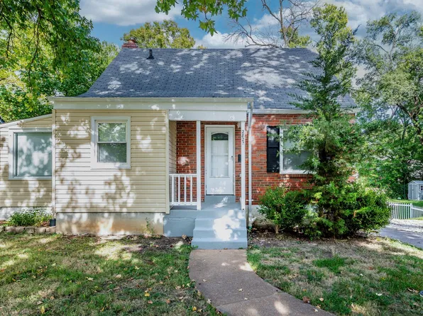 2822 Dunkirk Dr, Saint Louis, MO 63119