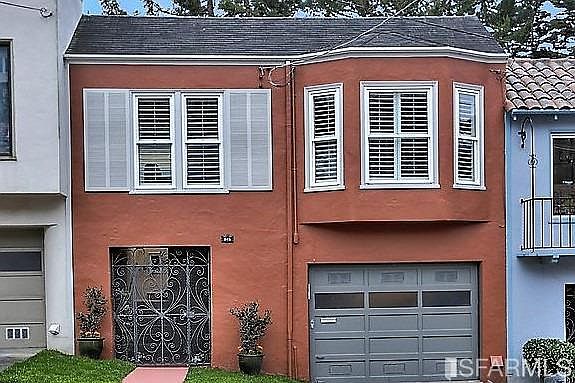 1st image of 945 Teresita Blvd