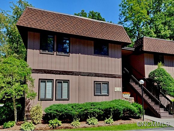 1st image of 7 Lake Dr APT C1