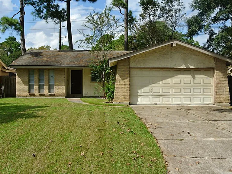 4615 Fitzwater Dr — Photo 1