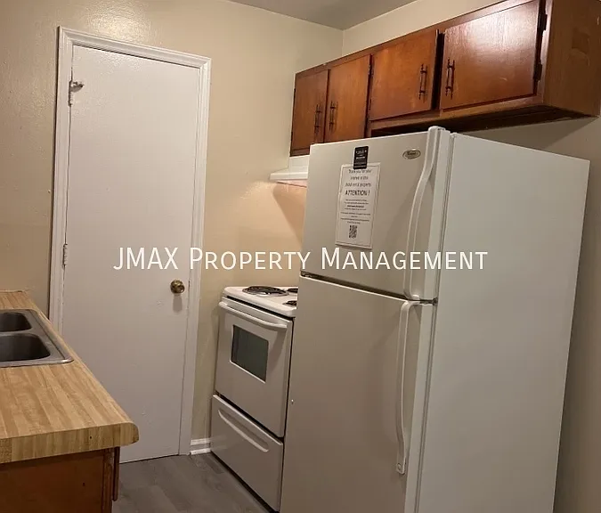 321 9th St #2 — Photo 5