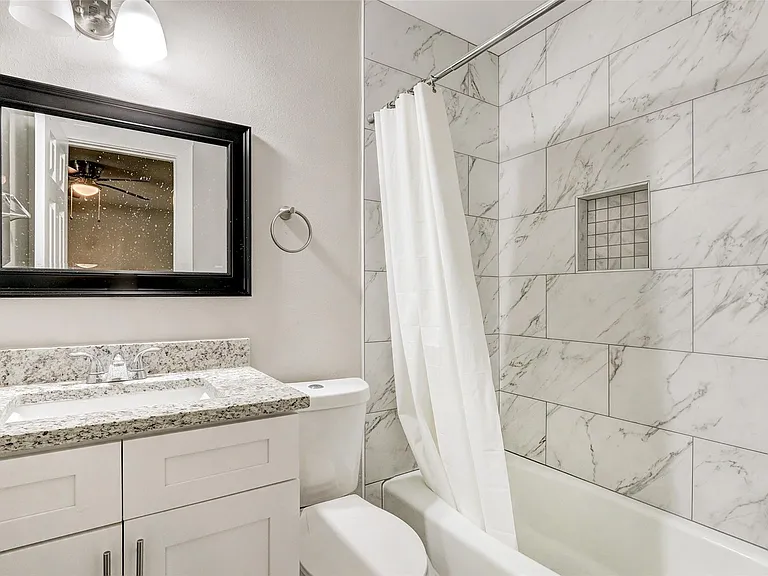 820 Stadium Dr — Photo 12