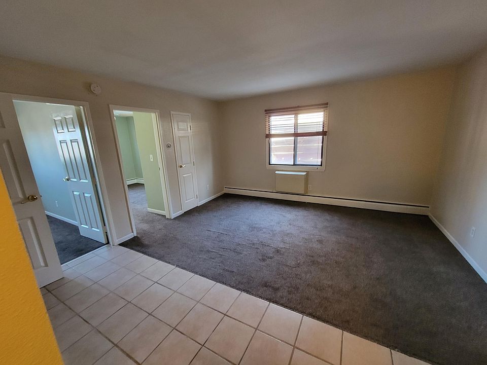 1st image of 219 Clay St APT 6