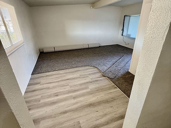 5th image of 213 Sahara Dr