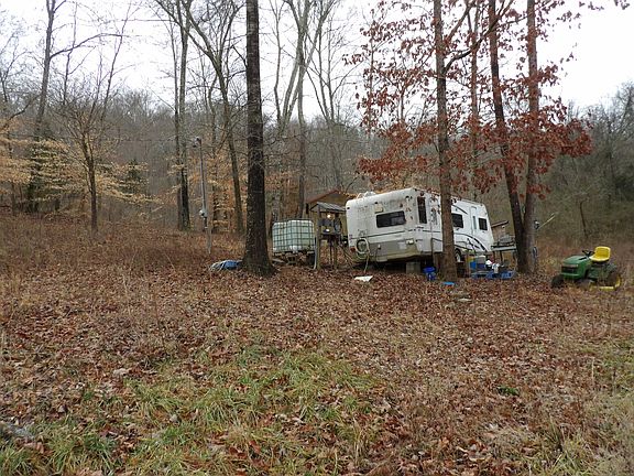 5th image of 2602 Lower East Valley Rd