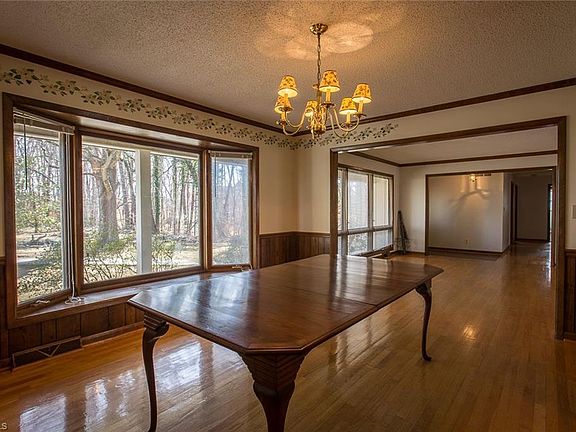 5th image of 1512 Knightway Ln