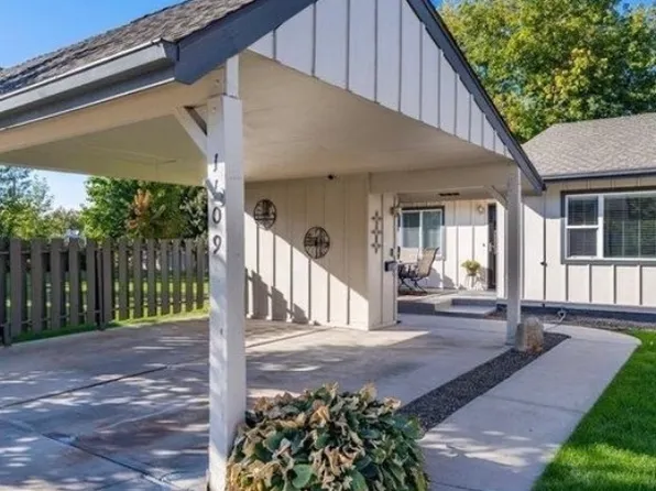1109 S Abbey Cir, Boise, ID 83705