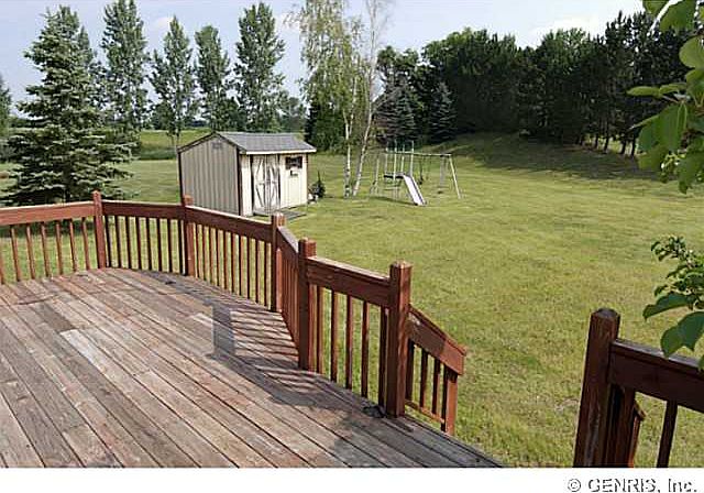 2nd image of 6 Pound Ridge Cir