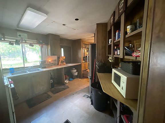 5th image of 128 Fairhill Ln