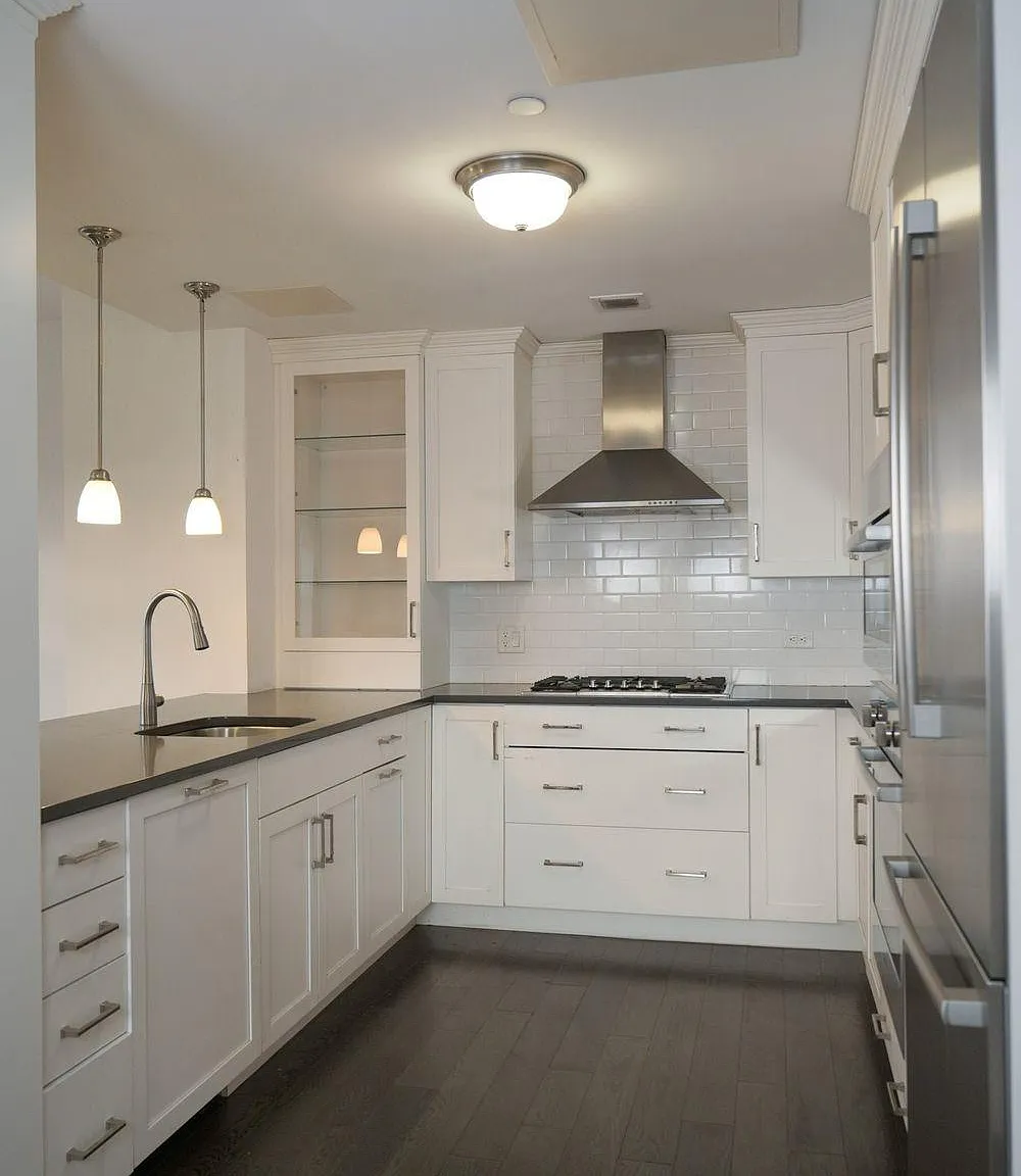 2 bed, 2.0 bath, 1366 sqft, $6,250 — Photo 4