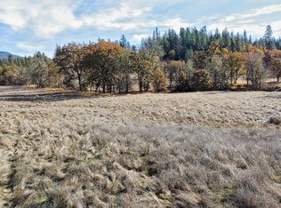 21615 Antioch Rd, White City, OR 97503