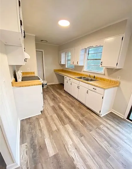 635 Maxwell St — Photo 3