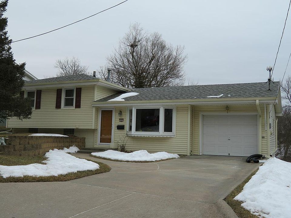 1st image of 209 Euclid Ave