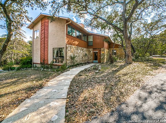 3rd image of 315 N Rolling Oaks Ln
