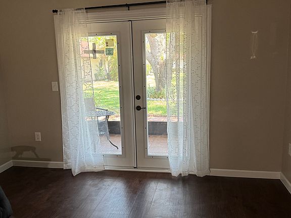 5th image of 5928 36th Avenue Cir W