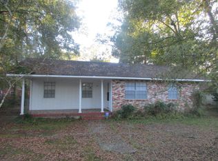 702 Laird St, Picayune, MS 39466