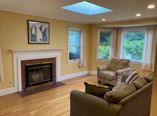 11 Milton Rd, Barrington, RI 02806