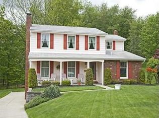5928 Oak Park Dr, Bethel Park, PA 15102