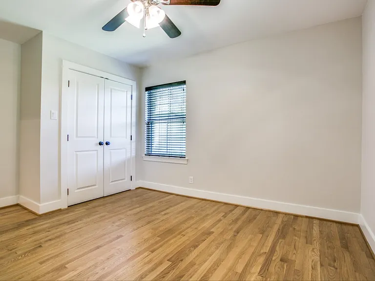 9721 Twin Creek Dr — Photo 17