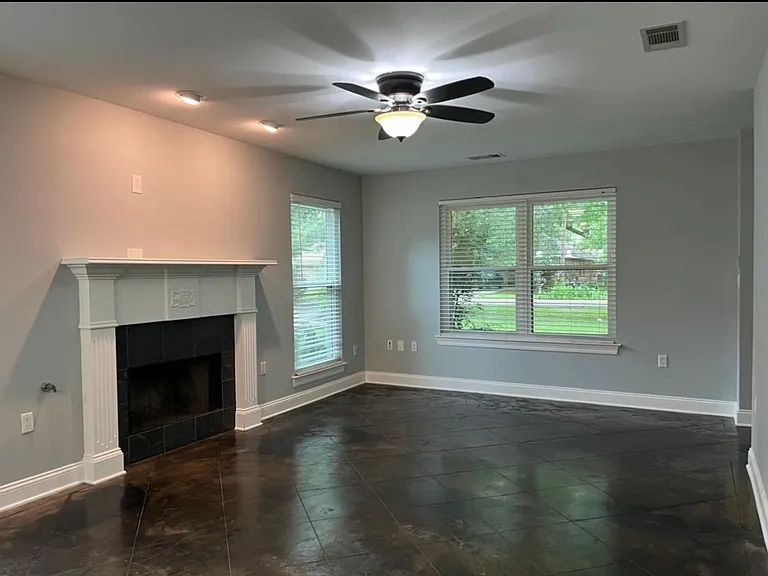 71187 Sanders St — Photo 3