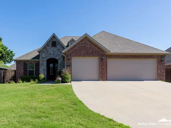4328 E Black Canyon St, Fayetteville, AR 72701