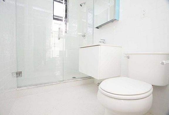 2nd image of 1075 Greene Ave APT 1C