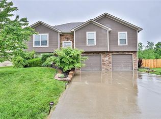 1407 NE Amanda Jean Way, Grain Valley, MO 64029