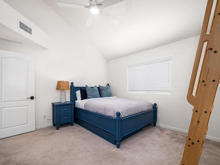 117 Marine Ave #B — Photo 12