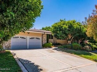 4626 Brewster Dr, Tarzana, CA 91356