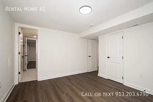 8400 W 93rd St — Photo 33
