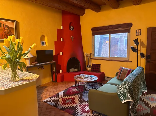 226 Kit Carson Rd #C5, Taos, NM 87571