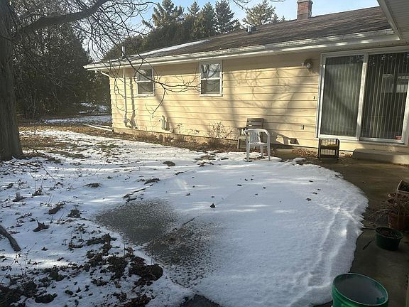 2nd image of 2220 N 30th St