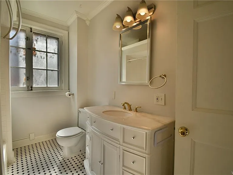 116 Linwood Ave — Photo 18