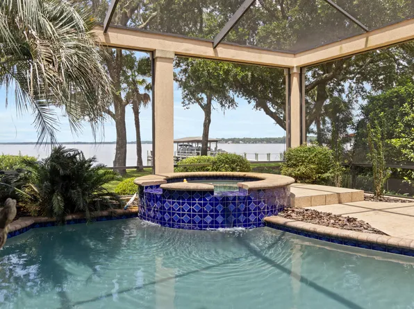 923 Lido Cir, Niceville, FL 32578