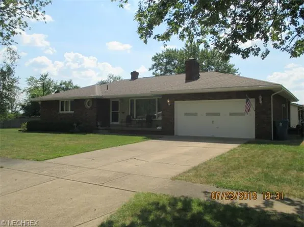 6720 Bluebird Ln, Boardman, OH 44512