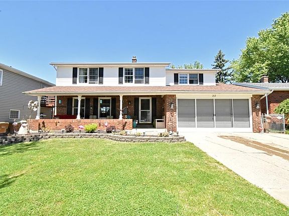 2nd image of 212 N Seine Dr