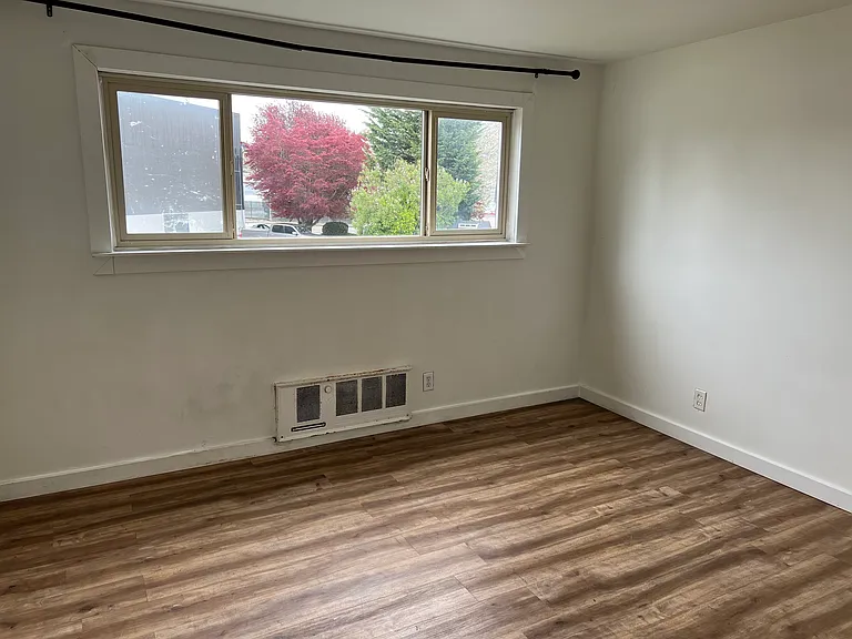 1010 N 1st St #5 — Photo 5