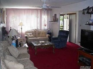 14702 259th St, Rosedale, NY 11422