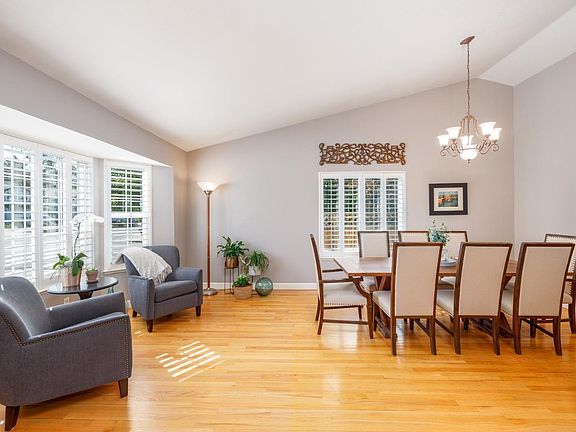 5th image of 3543 Banyan Street