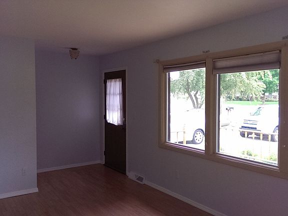 3rd image of 1663 Gentian Dr SE