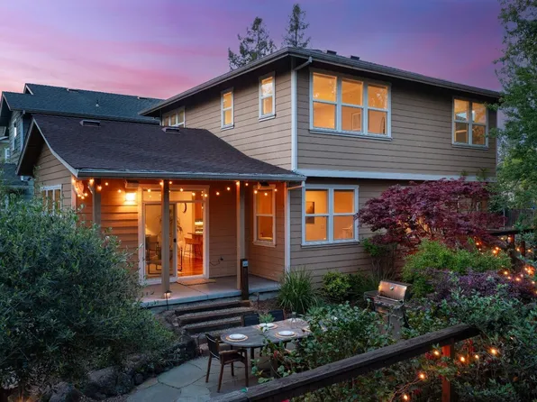 206 March Avenue, Healdsburg, CA 95448