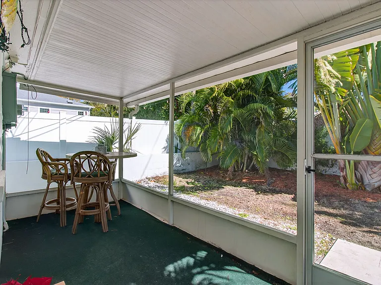 741 Lantana Ave — Photo 24